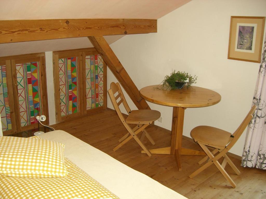 Pension Casa Selva Trin Rum bild