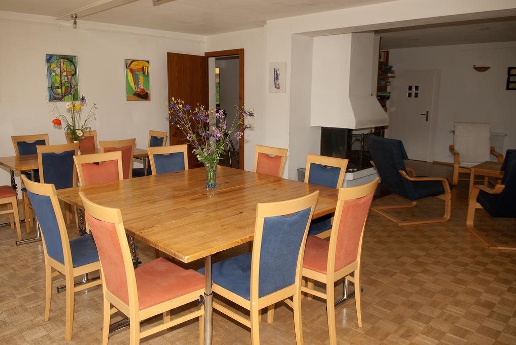 Pension Casa Selva Trin Exteriör bild