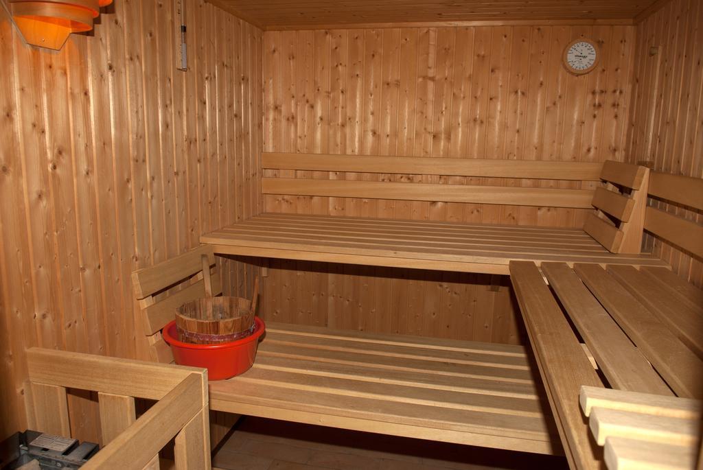 Pension Casa Selva Trin Exteriör bild